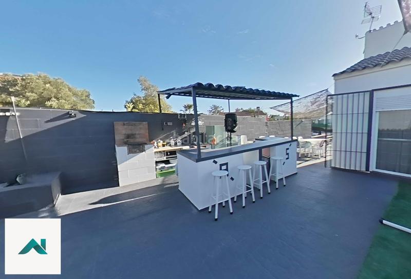 Foto 955abb0a-45a4-49f5-a60b-cafb79099a18. Chalet pinares a 5 min de la playa y del centro visita este chalet con tour virtual sin moverte de casa en Lepe