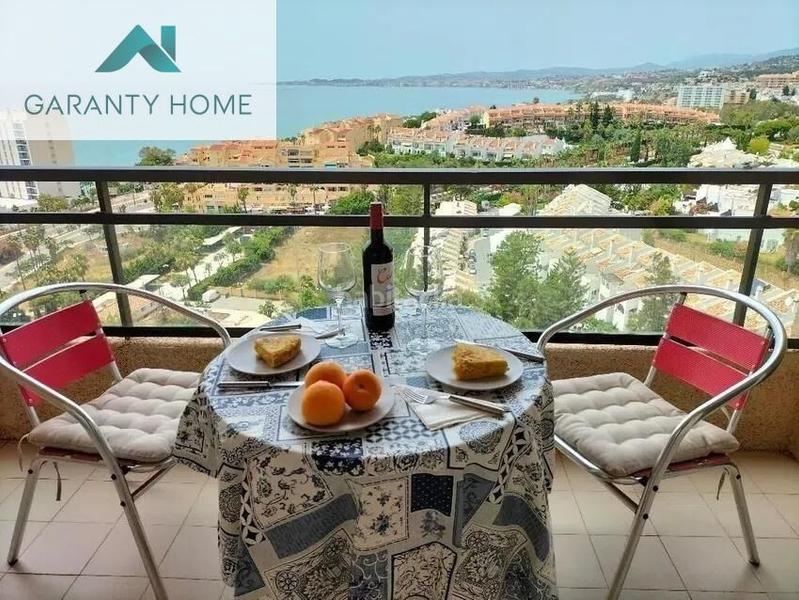 Foto f34d2161-859b-4321-bc3a-39901497e2ed. Rent flat with parking pool in Hacienda Torrequebrada Benalmádena