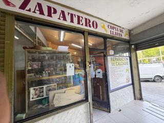 Lloguer Local Comercial a Centro. Traspaso de zapatería en móstoles con clientela fija!