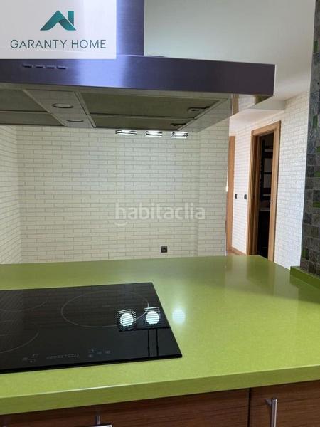 Foto e39ba14a-783f-4128-a5d6-b04446d65f9d. Alquiler piso  reformado en bulevar adolfo suárez en Málaga