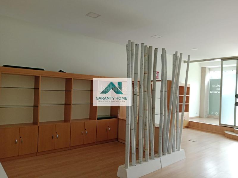 Foto c9e9b34d-cbfb-468b-80f4-3027befbbb0a. Local comercial venta bajo comercial cambio de uso , a coruña en Culleredo
