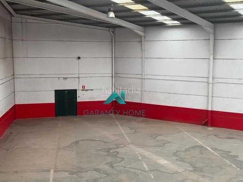 Foto 33a0ae53-25c2-49ce-b38a-e041660fe3d6. Miete fabrikhalle in Valmojado