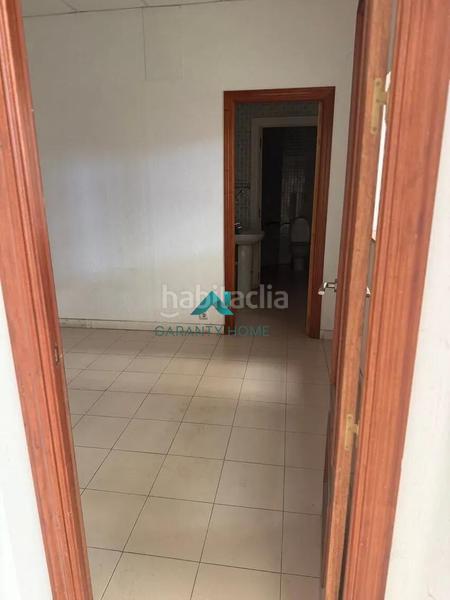 Foto 39642258-7e39-41ab-a65d-c8859b21c345. Miete fabrikhalle in Valmojado