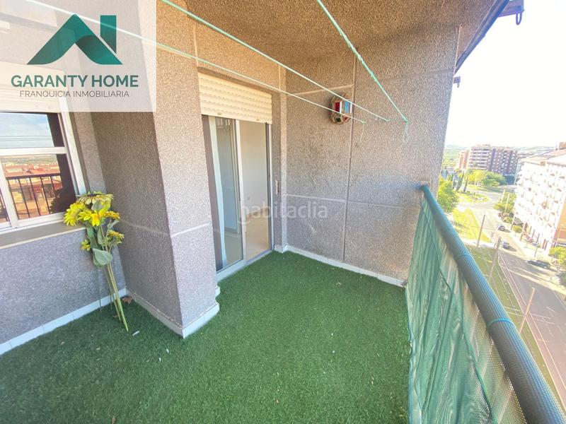 Foto 18d91e2b-50b2-439d-aea5-d3a5d3a4b8c8. Alquiler piso  en alquiler en el gran eje 4 dormitorios, piscina y portero larga temporada en Jaén