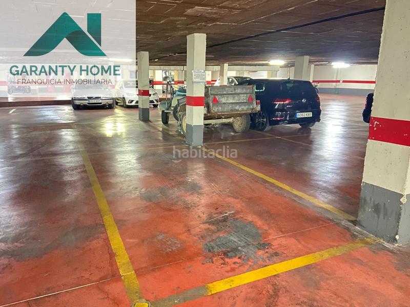 Foto d633fe2c-b161-444a-99c4-ed11837cf42d. Alquiler piso  en alquiler en el gran eje 4 dormitorios, piscina y portero larga temporada en Jaén