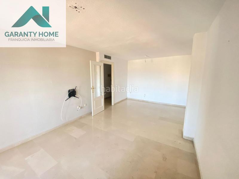 Foto 27c7786c-d7c0-446b-8760-3019d5f17016. Rent flat with heating parking pool in Avda de Madrid - Pº de la Estación Jaén