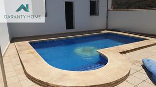 Rent House  Calle de aroga. Casa de alquiler con piscina privada  riogordo, málaga
