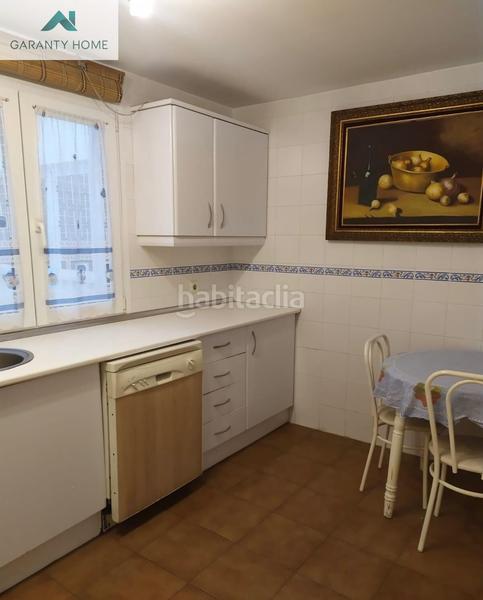 Foto f231bdc8-916e-4e17-9317-a7d98d364a77. Location appartement avec parking piscine dans Zona Centro Comercial Torrequebrada Benalmádena
