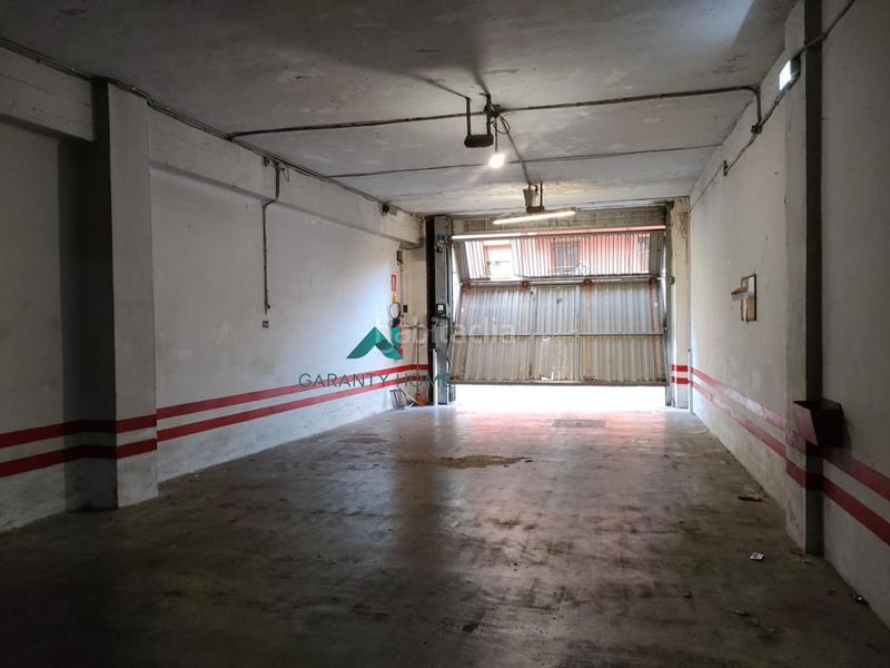 Foto b494c142-bba5-4986-9485-ea8bdf4f83bc. Lloguer local comercial a Eibar