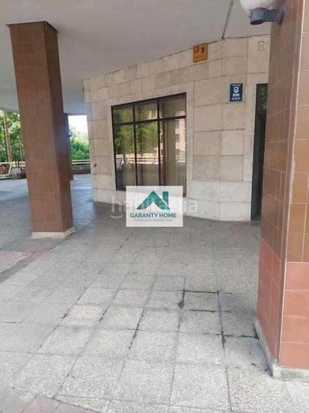 Foto 3b6fb2f8-4bd2-48ed-aaf4-103e5cc77419. Locale commerciale in Huerta del Rey Valladolid