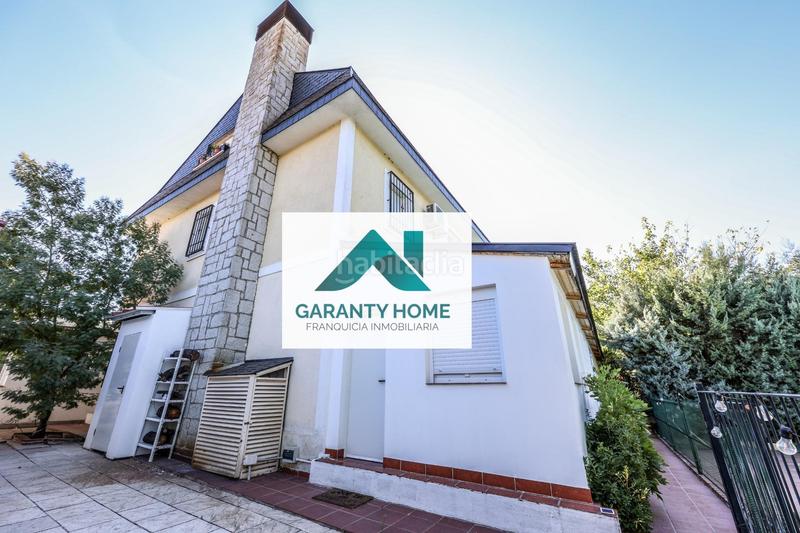 Foto 4b9201ec-824a-4f13-bb2f-94a3e65dc0cb. Chalet con riscaldamento in Urb. Calypo Navalcarnero