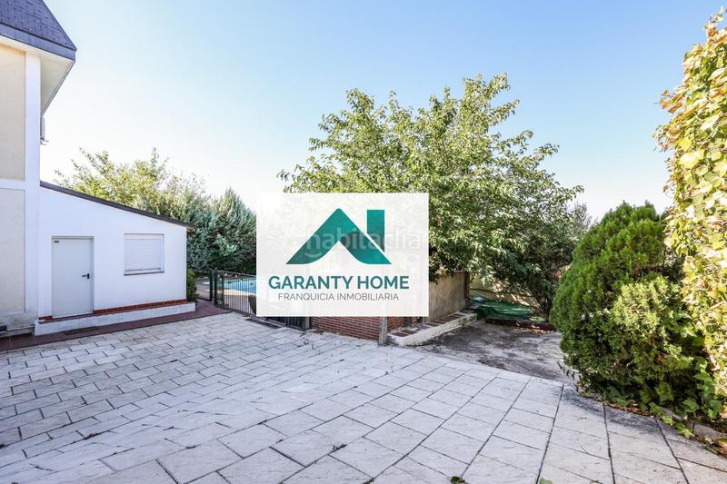 Foto 7ce2bd47-7b3d-4a3e-a851-b51a45d2c2d4. Chalet con riscaldamento in Urb. Calypo Navalcarnero