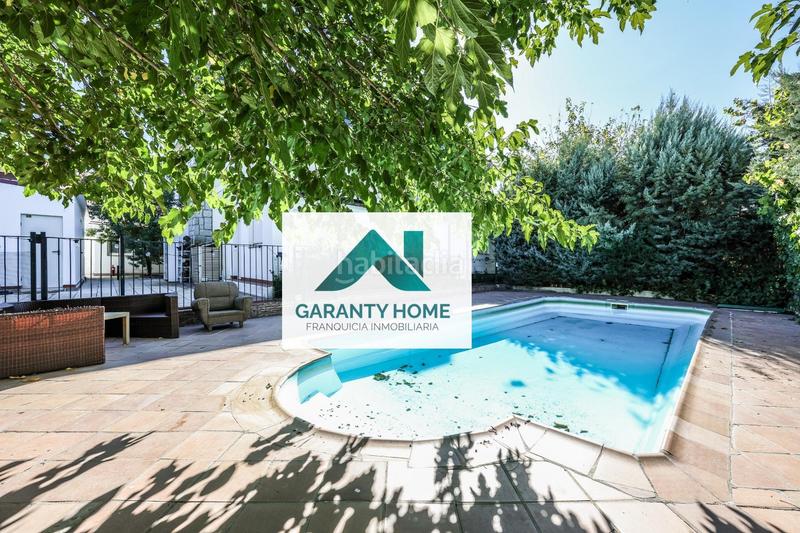 Foto b005dcdf-8e43-4d33-8276-1c0b37008c28. Chalet con riscaldamento in Urb. Calypo Navalcarnero