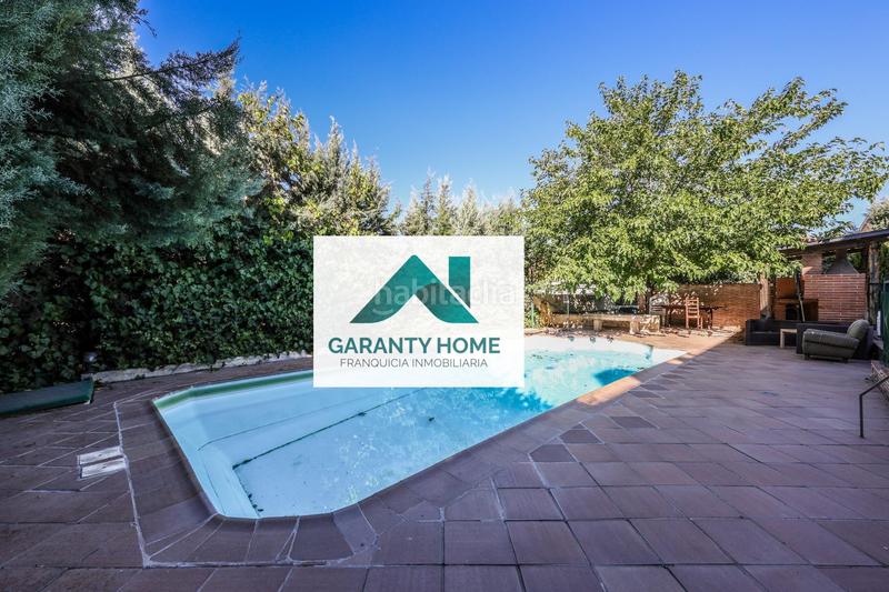 Foto cb0cb2c1-1523-488f-a824-2107acf5cdeb. Chalet con riscaldamento in Urb. Calypo Navalcarnero