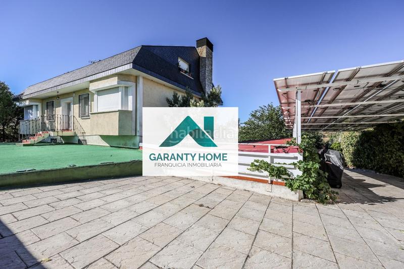 Foto f575e51e-61fe-4f03-afe6-1e83c35793da. Chalet con riscaldamento in Urb. Calypo Navalcarnero