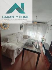 Lloguer Pis a San Bartolomé - Millán de Priego. Alquiler piso 3 habitaciones en el centro de jaén  amueblado y c