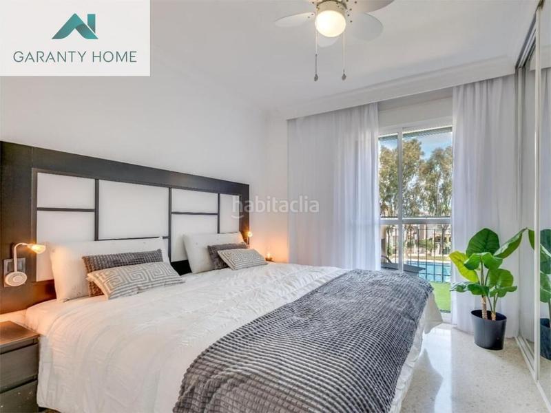 Foto 140eb2f6-c946-4a97-a78a-e500b9752ebd. Lloguer pis amb calefacció aparcament piscina a Los Álamos Torremolinos