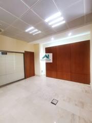 Lloguer Oficina  Calle larga. Alquiler de oficinas y despachos profesionales