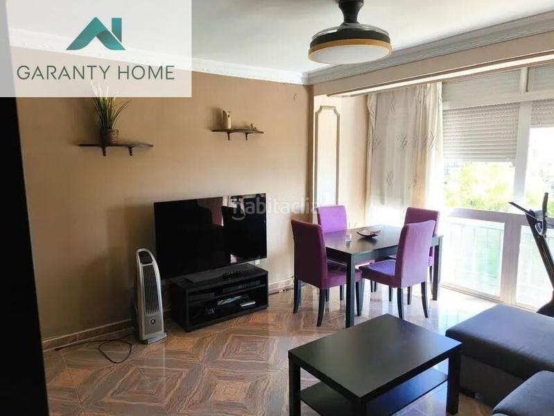 Foto e503f090-d3fb-465d-b5a8-23a7cc4fe30a. Piso  en venta en avenida doctor marañon 36, en Málaga