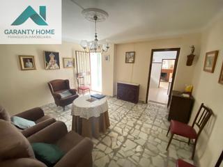 Maison à Torredelcampo. Casa amplia con buhardilla y patio en torredelcampo  240 m2  85.