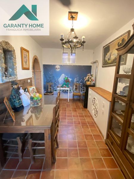 Foto 1be3f4f4-9dd1-4117-be11-2658e6af828a. Casa adossada amb aparcament piscina a Villardompardo