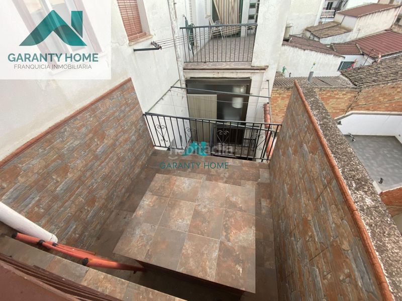 Foto 3b84d875-870a-4938-8252-859196f33b25. Casa adossada amb aparcament piscina a Villardompardo