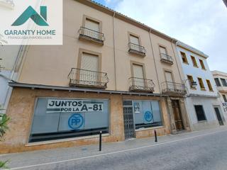 Casa adosada en Alcaudete. Casa señorial reformada en el centro de alcaudete  650 m2 y 2 lo