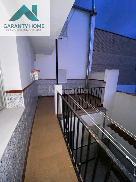 Foto 7db57a00-bd0f-432a-a20f-bd876a4358bd. Edificio in Martos