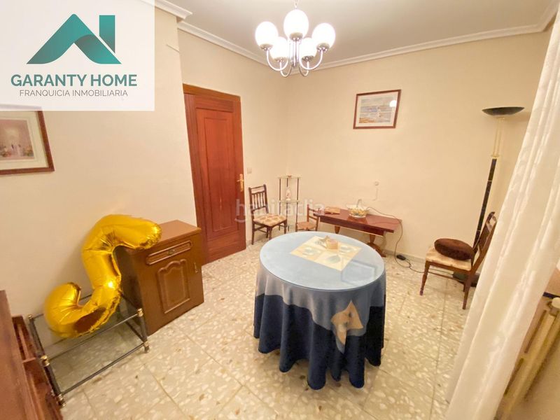 Foto e6bedfb5-6077-4213-ab11-74503daa4959. Edificio in Martos