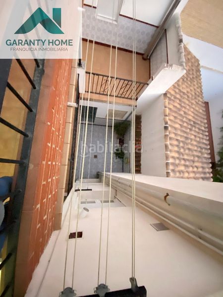 Foto eaf38e44-560a-4be8-83dd-b98951378621. Edificio in Martos