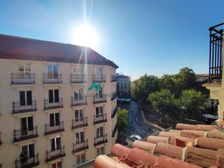 Alquiler Piso en Embajadores-Lavapiés. Apartamento de diseño en el corazón de madrid  plaza tirso de mo