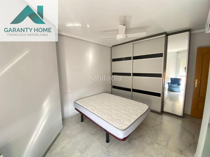 Foto bd08b542-fdf2-41c4-842e-4bbd46b0ab23. Affitto appartamento con riscaldamento parcheggio in Jaén