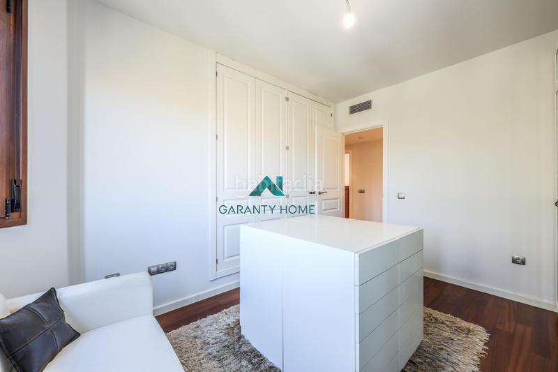 Foto 441abcca-3add-4ba5-86e6-dbb2cee9b811. Casa bifamiliare in calle calle de luxemburgo in Centro Villaviciosa de Odón