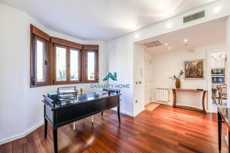 Foto 65ce9e17-6418-4cbe-95ff-36ef3066c631. Casa bifamiliare in calle calle de luxemburgo in Centro Villaviciosa de Odón