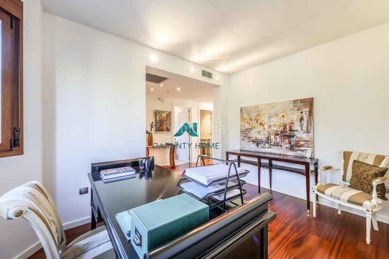 Foto a37c2f33-e925-4cfe-9d03-7750712e77ba. Casa bifamiliare in calle calle de luxemburgo in Centro Villaviciosa de Odón