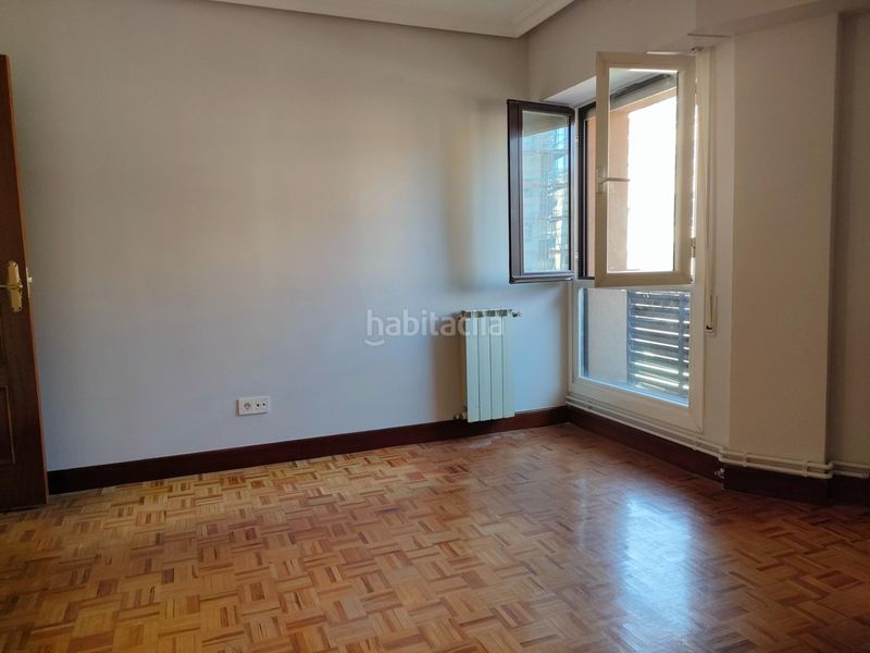 Foto 57e5ebd8-77d2-4e7c-89ff-0265967f617c. Pis a Pinar - Anaka - Belaskoenea Irun