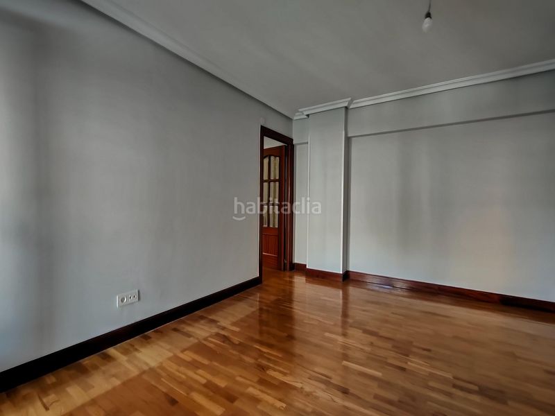 Foto 9c5cf6a9-3ba2-41d8-9b8c-c754c43d01ae. Pis a Pinar - Anaka - Belaskoenea Irun