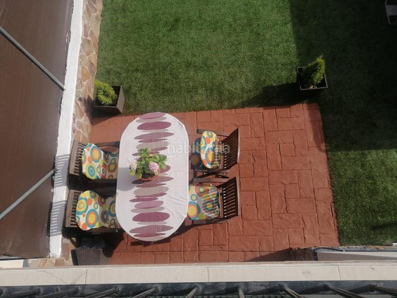 Foto 5cd39576-24bb-43ae-905f-8ede47adb362. Casa a schiera con parcheggio in Borox