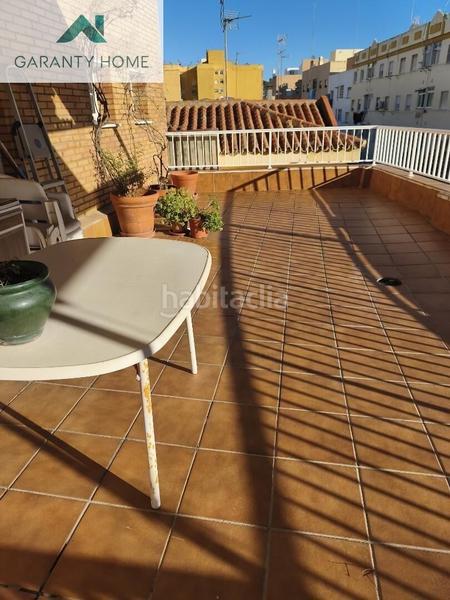 Foto e6e8e10e-ac01-46b2-9325-9ffc99e3c804. Etagenwohnung mit parking in El Palo Málaga