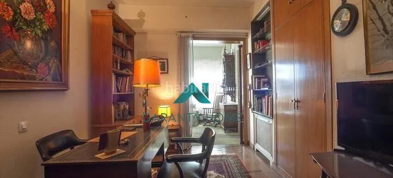 Foto c23557c0-4d75-4af2-8e0b-8784f5f08c70. Appartamento con riscaldamento parcheggio piscina in Madrid