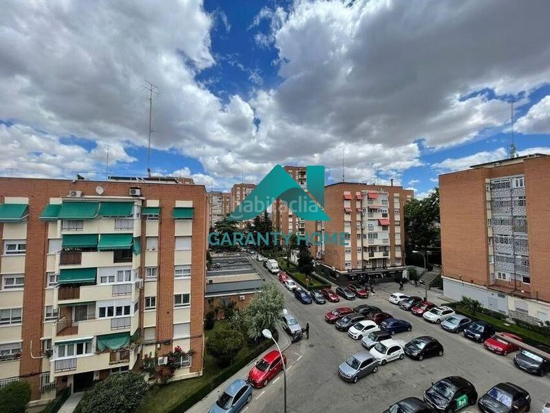 Foto 981511b6-3174-4805-9bba-cf1983835c6c. Flat with heating parking in Canillas Madrid