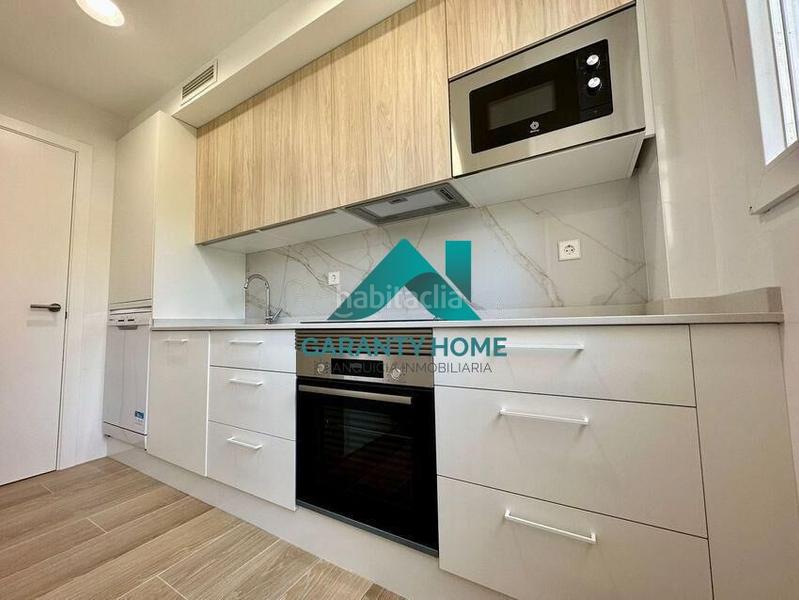 Foto fc3ff370-628c-49c2-874c-aa59d96cd092. Flat with heating parking in Canillas Madrid