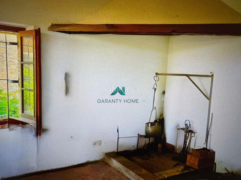 Foto cd6bf5ef-23df-459d-b629-32ee1148abb7. Casa amb aparcament a Llofriu