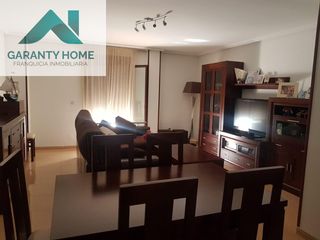 Pis a Torredonjimeno. Piso en torredonjimeno con terraza privada, garaje y trastero