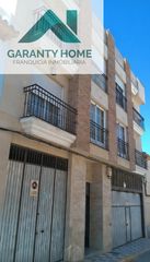 Local Comercial a Torredonjimeno. Cocheralocal a pie de calle de 75 m2 junto al parque municipal.