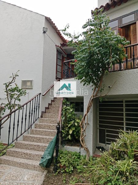 Foto 573810ae-6b3d-4b1f-beb1-b738edba6924. Casa amb aparcament a Illa de Arousa (A)