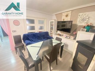 Casa a Martos. Casa reformada con terraza junto a la carrera, martos, !!!!rebaj
