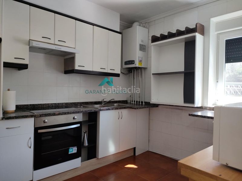 Foto b98c7b93-f263-4932-a23f-65eb141018ba. Pis amb calefacció aparcament a Andoain