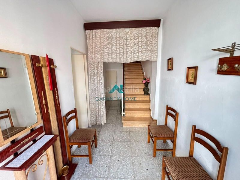 Foto fbcee9ec-d07e-411b-b49a-67e4fa14cf26. Casa a Martos