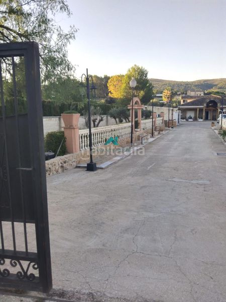 Foto 57ad6411-cc6d-4ced-8781-57a0168496b4. Xalet amb aparcament piscina a Sant Josep-Zona Hospital Ontinyent